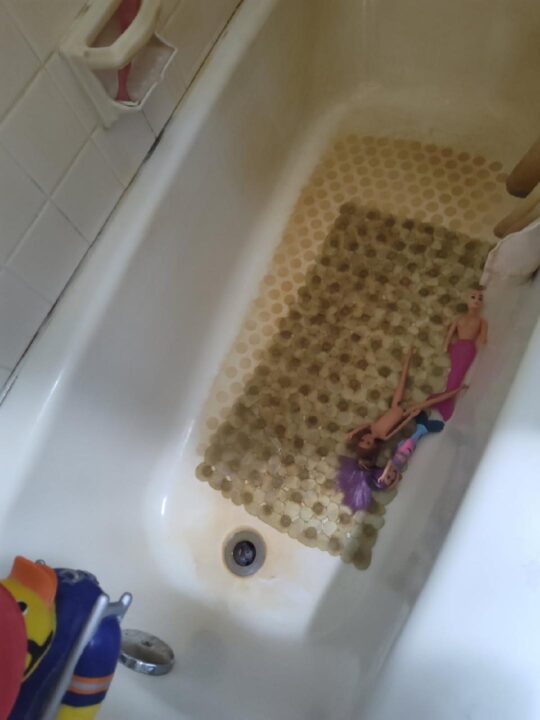 Tub Clean - Before