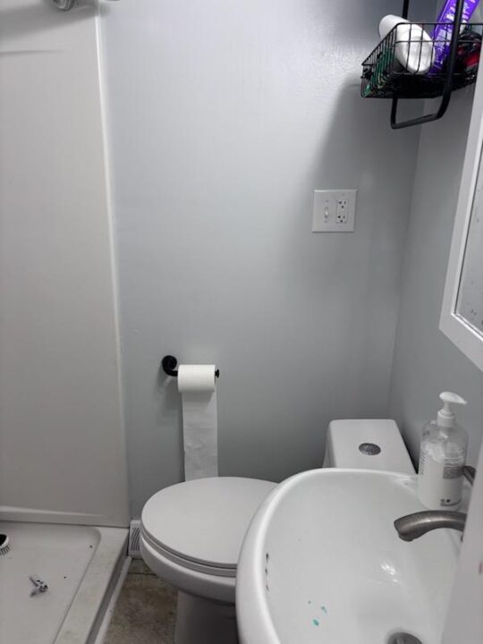 Bathroom - Before