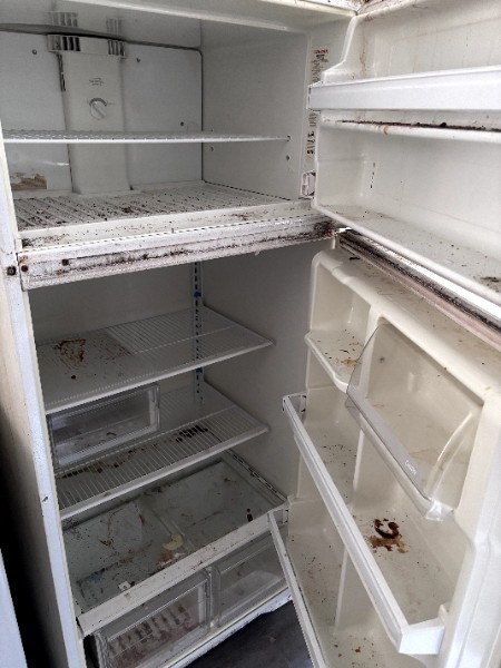 Inside Refrigerator Cuyahoga Falls - Before